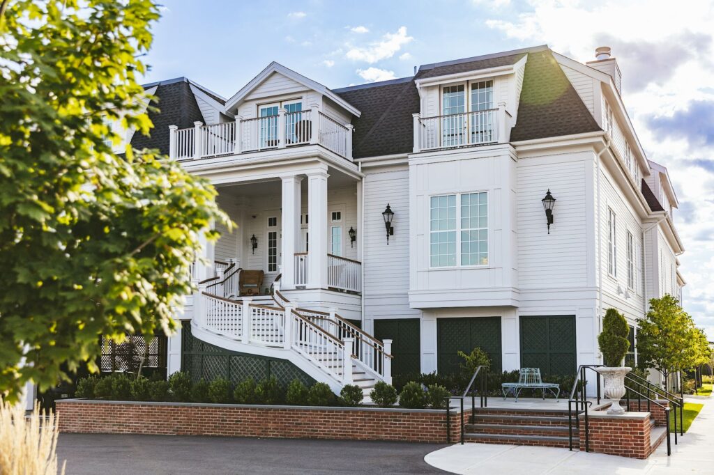Gardiner House Wedding in Newport RI