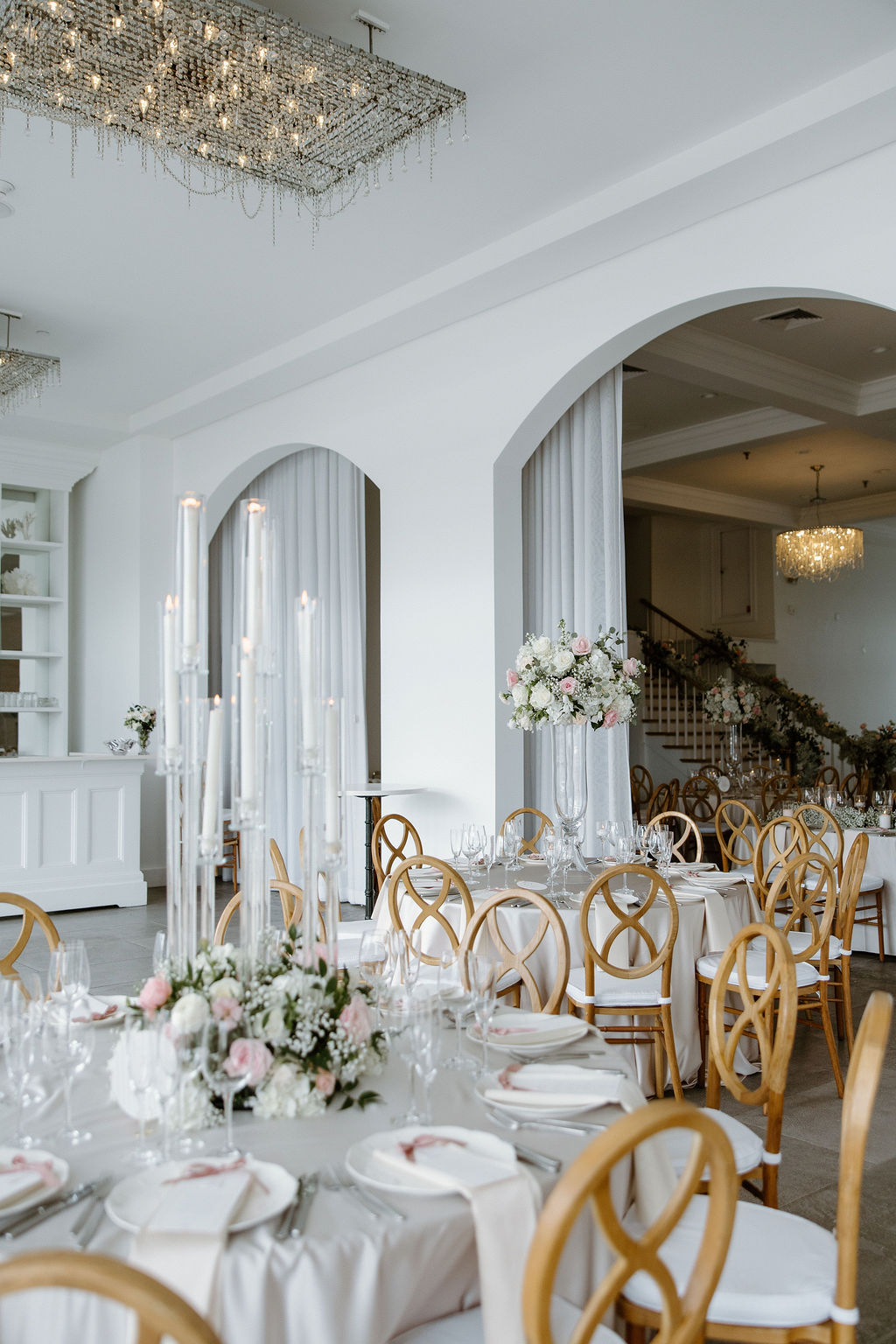 Luxury wedding florals designed by Plant Girl Floral