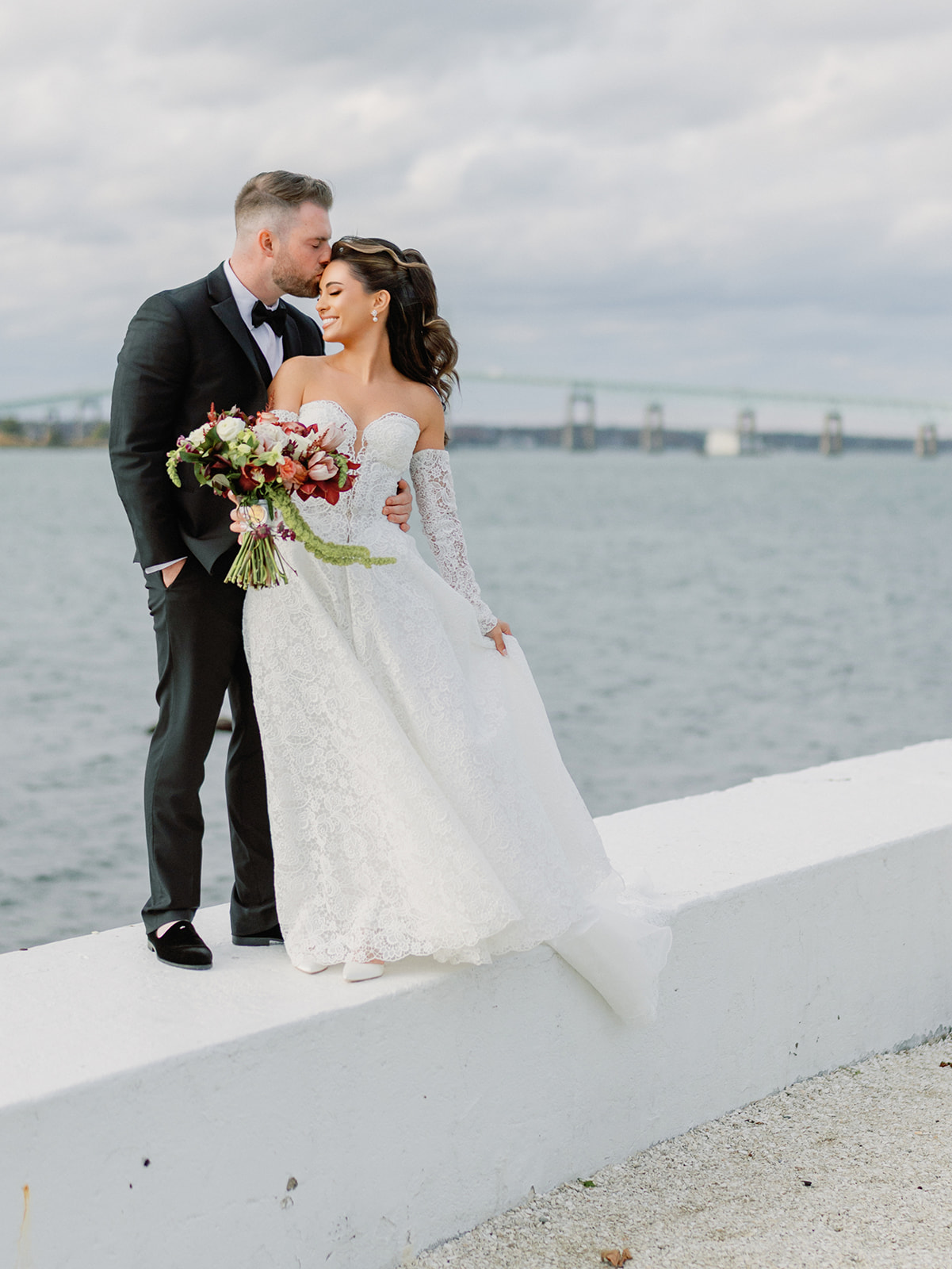 Wedding florals designed by Plant Girl Floral at a Newport estate wedding